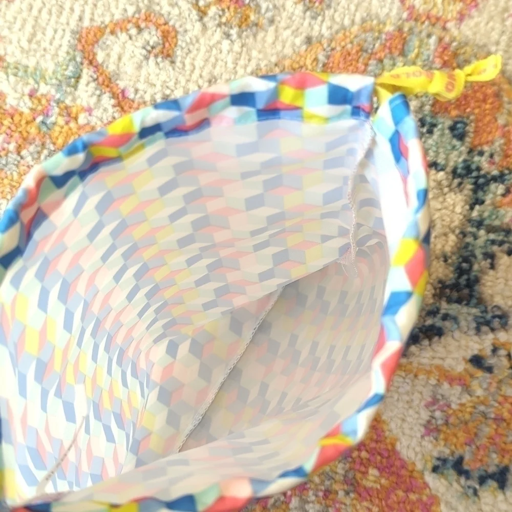 ipsy Bold Moves Only Geometric Multicolor Glam Bag Plus March 2022